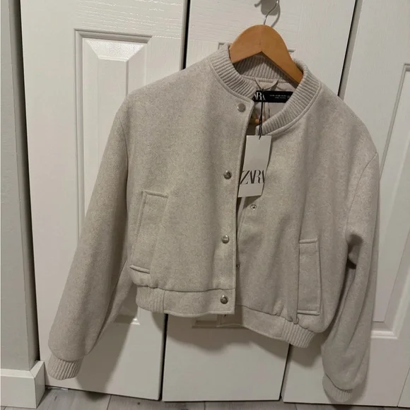 Zara Women's bomber Jacket - Picture 6 of 6